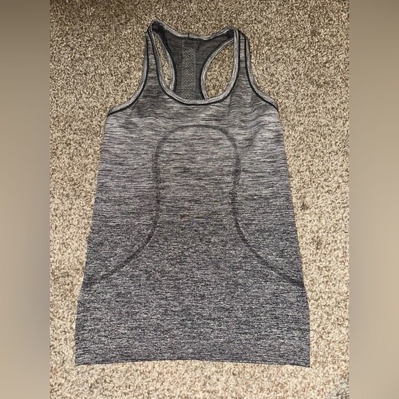 LULULEMON SWIFTLY TECH RACERBACK IN BLACK / WHITE OMBRE - Picture 1 of 4